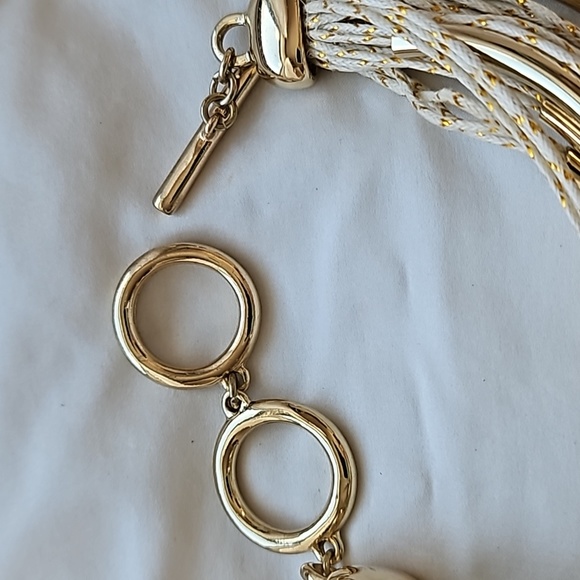 Toggle costume bracelet - Picture 2 of 2